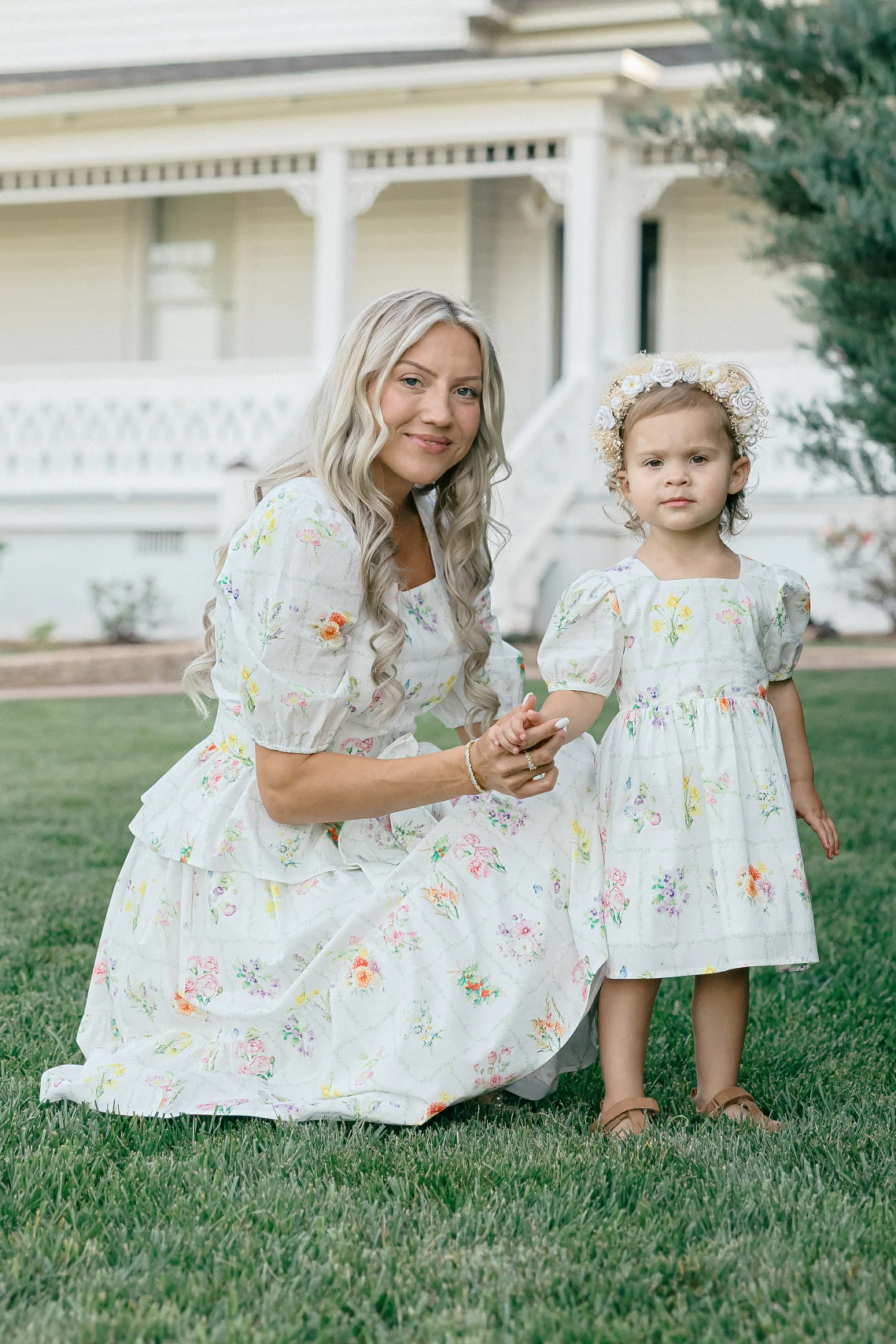 The Top for Mome Set with Nursing Zippers in Birth Flowers - Image 10