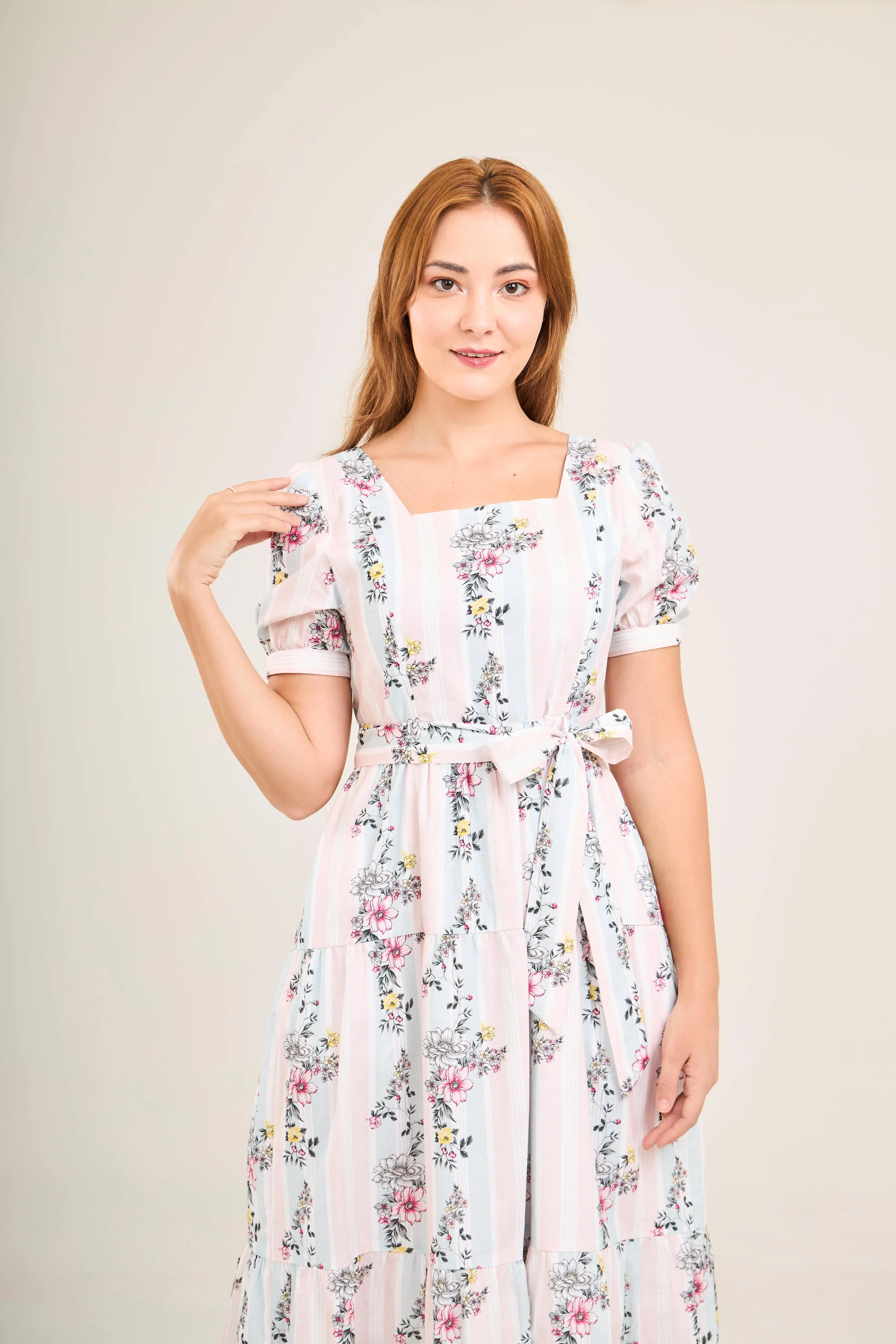 Versa Cotton Dress with Nursing Zippers in Sweet Floral - Image 15