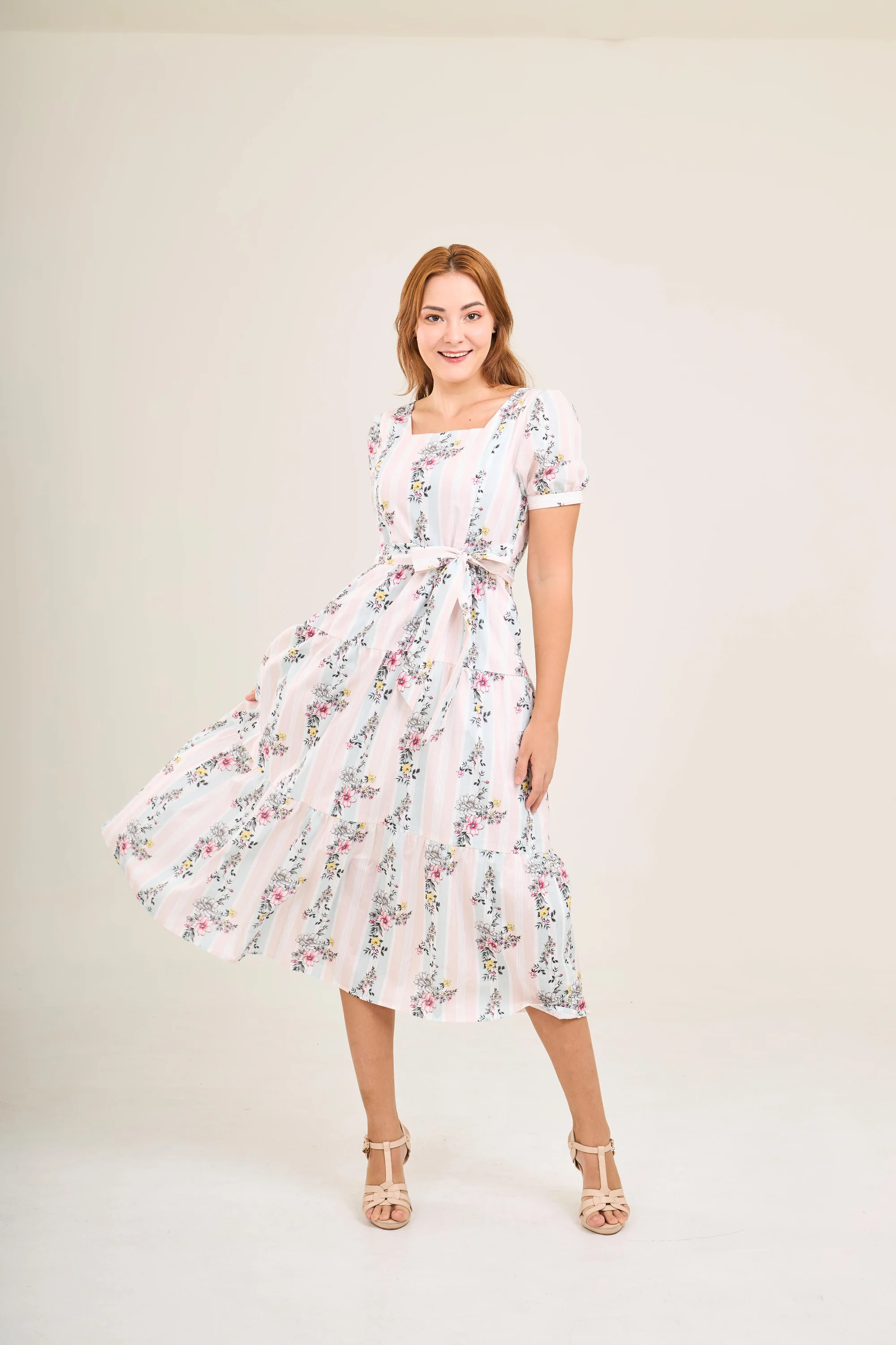 Versa Cotton Dress with Nursing Zippers in Sweet Floral - Image 7