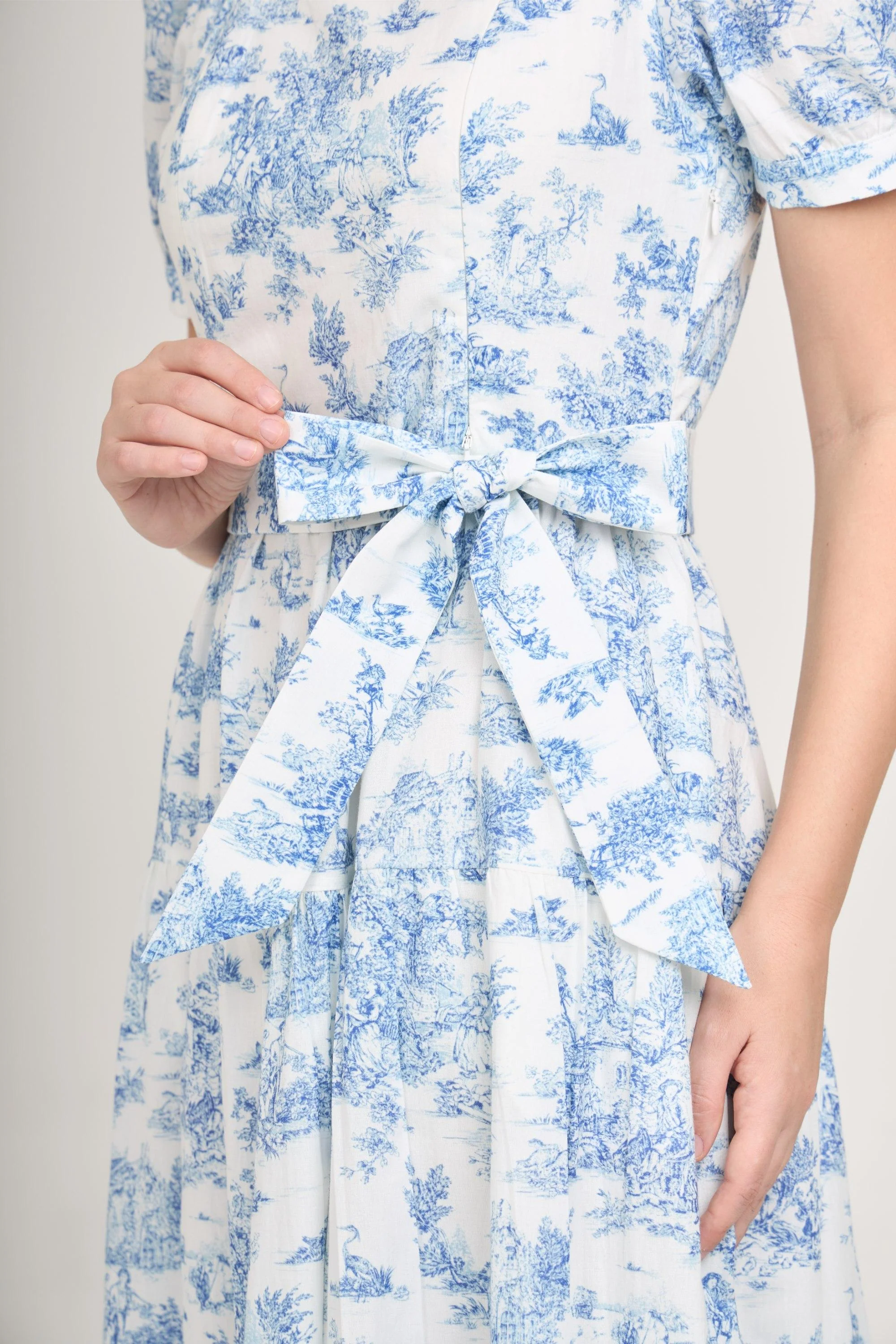Versa Cotton Dress with Nursing Zippers in Vintage Blue Toile - Image 10
