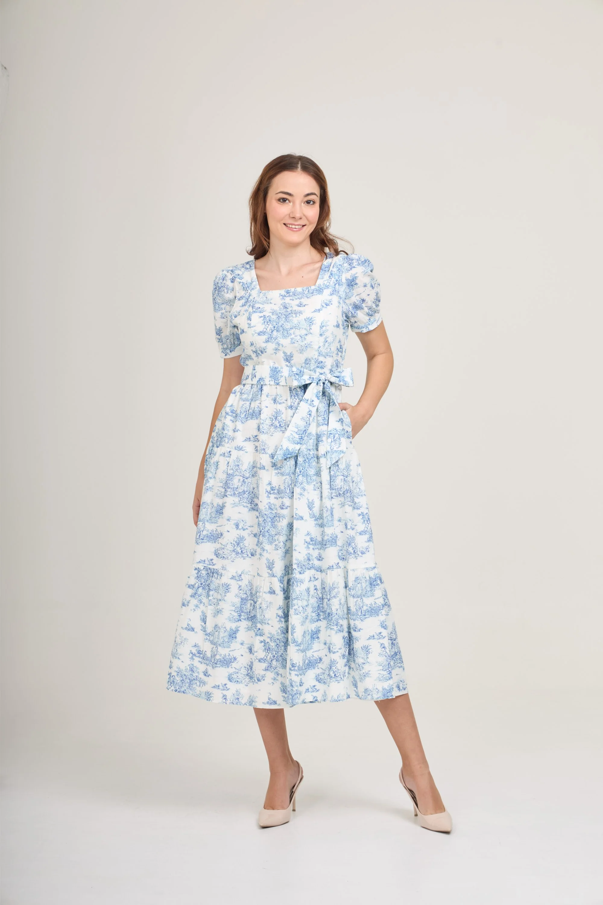 Versa Cotton Dress with Nursing Zippers in Vintage Blue Toile - Image 11