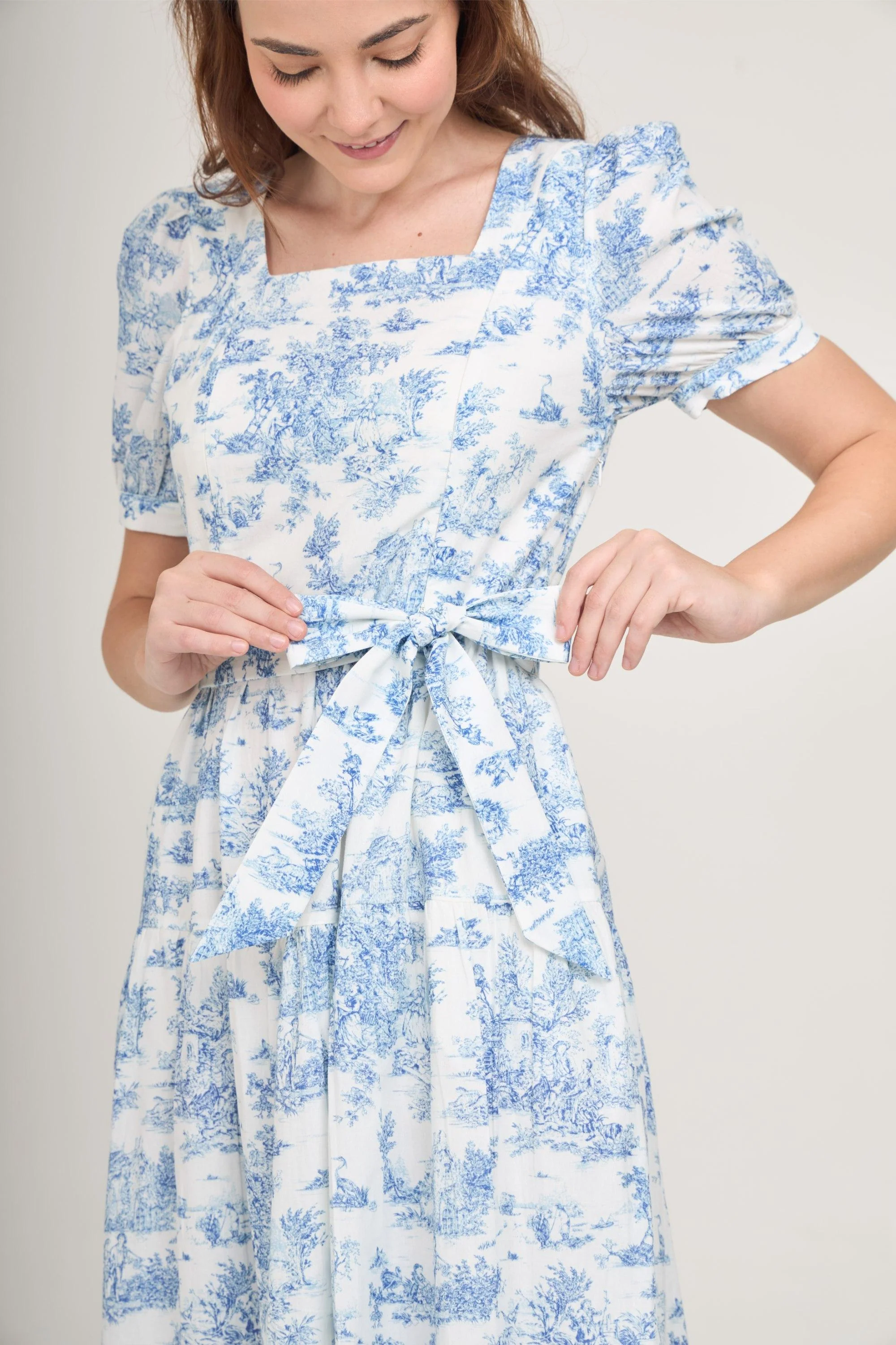 Versa Cotton Dress with Nursing Zippers in Vintage Blue Toile - Image 8