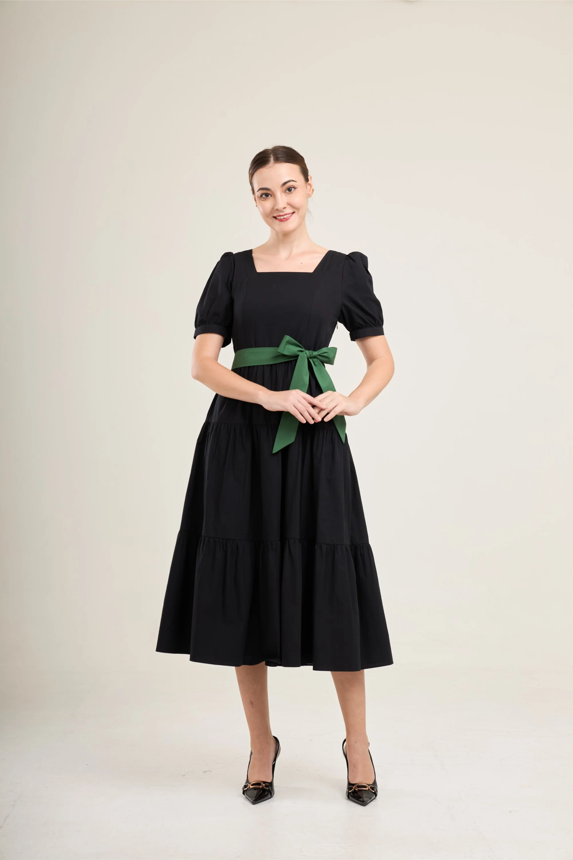 Versa Cotton Dress with Nursing Zippers in Black - Image 16