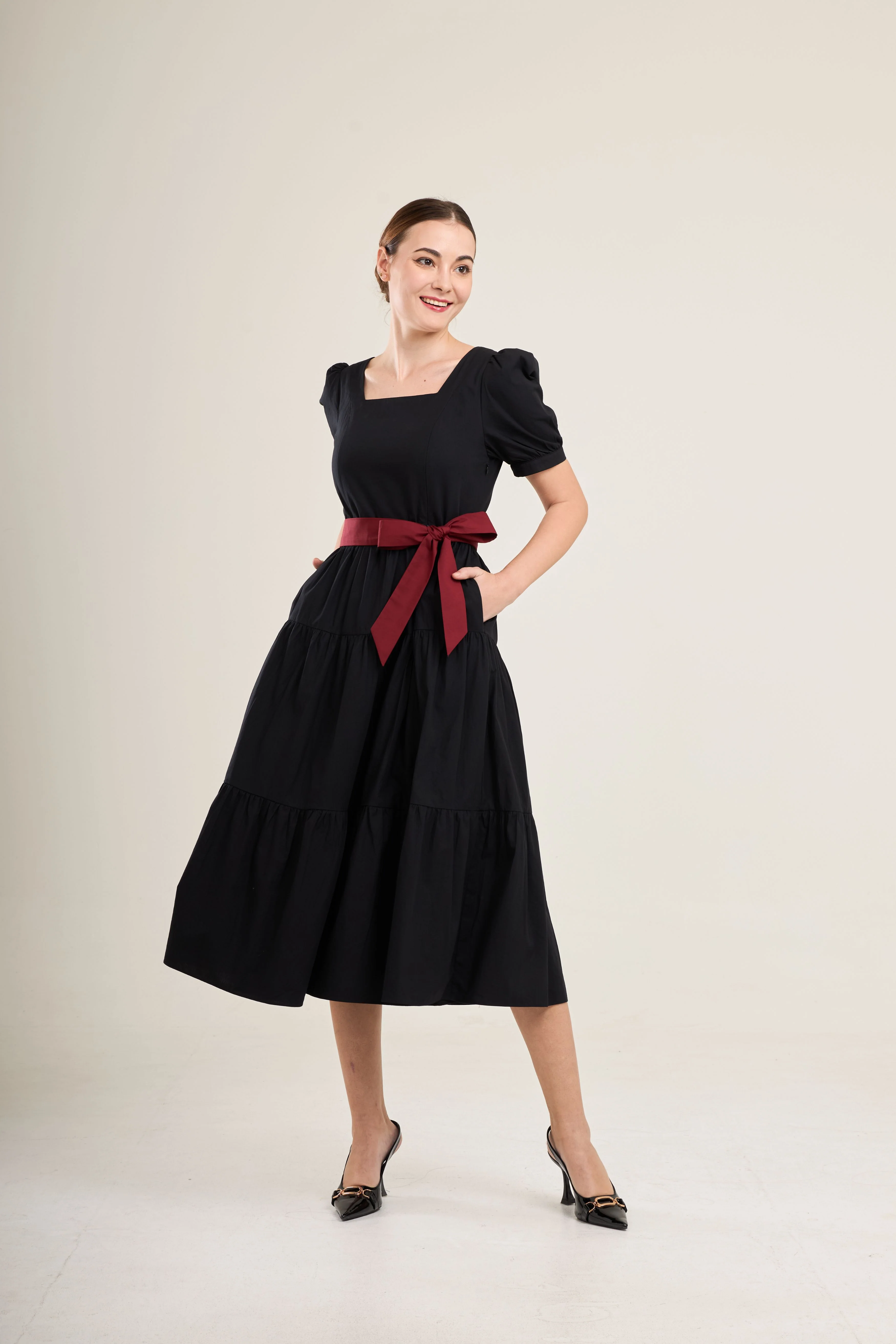Versa Cotton Dress with Nursing Zippers in Black - Image 17