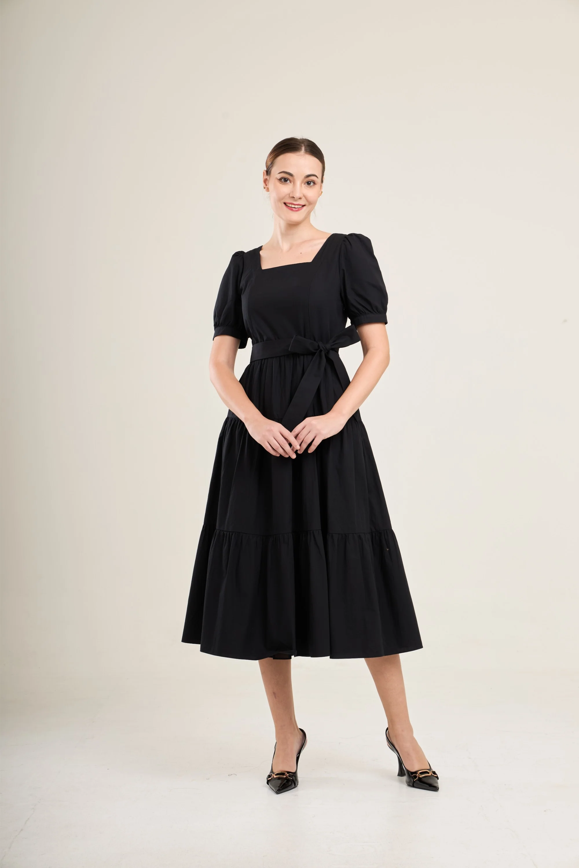 Versa Cotton Dress with Nursing Zippers in Black - Image 20