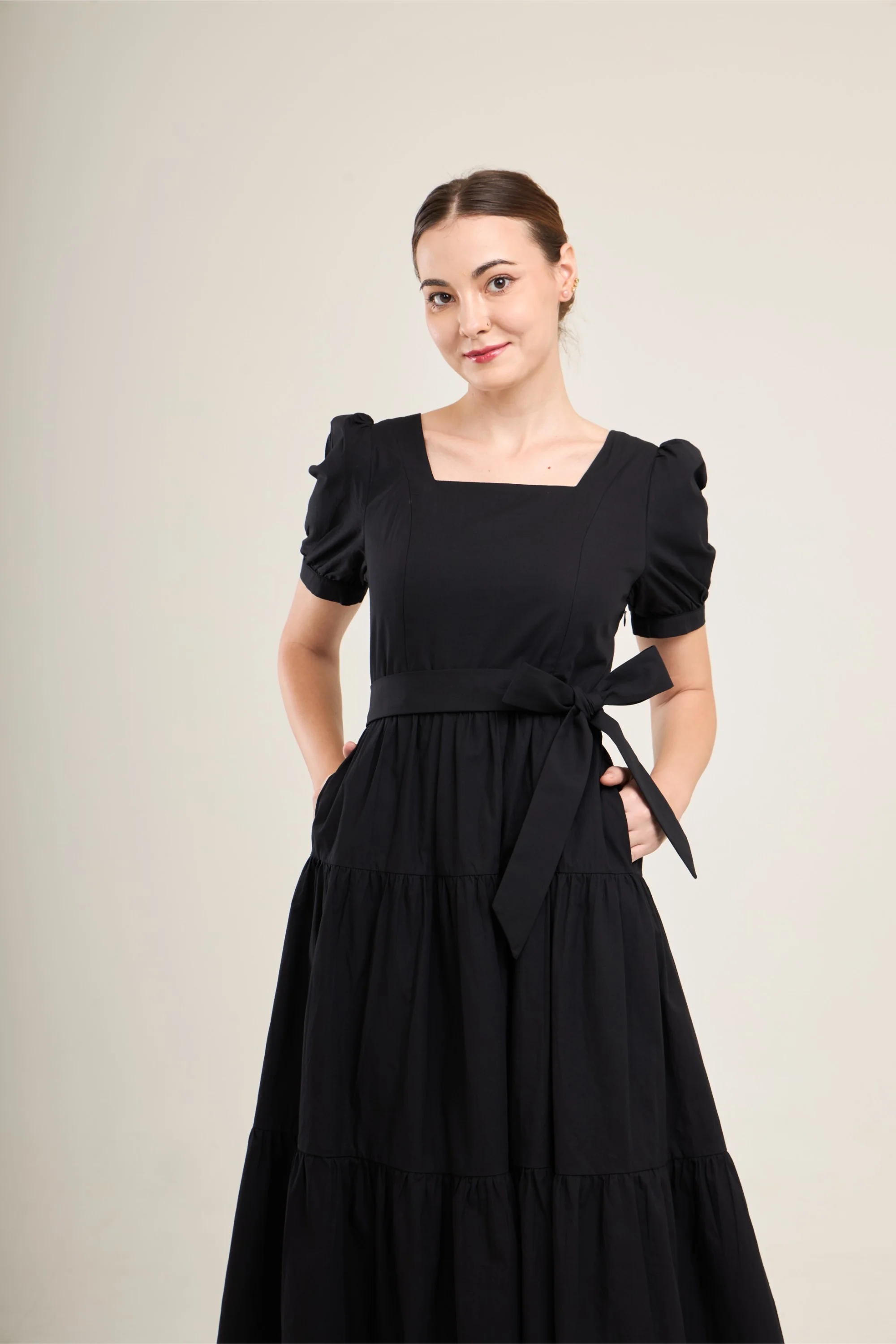 Versa Cotton Dress with Nursing Zippers in Black - Image 7