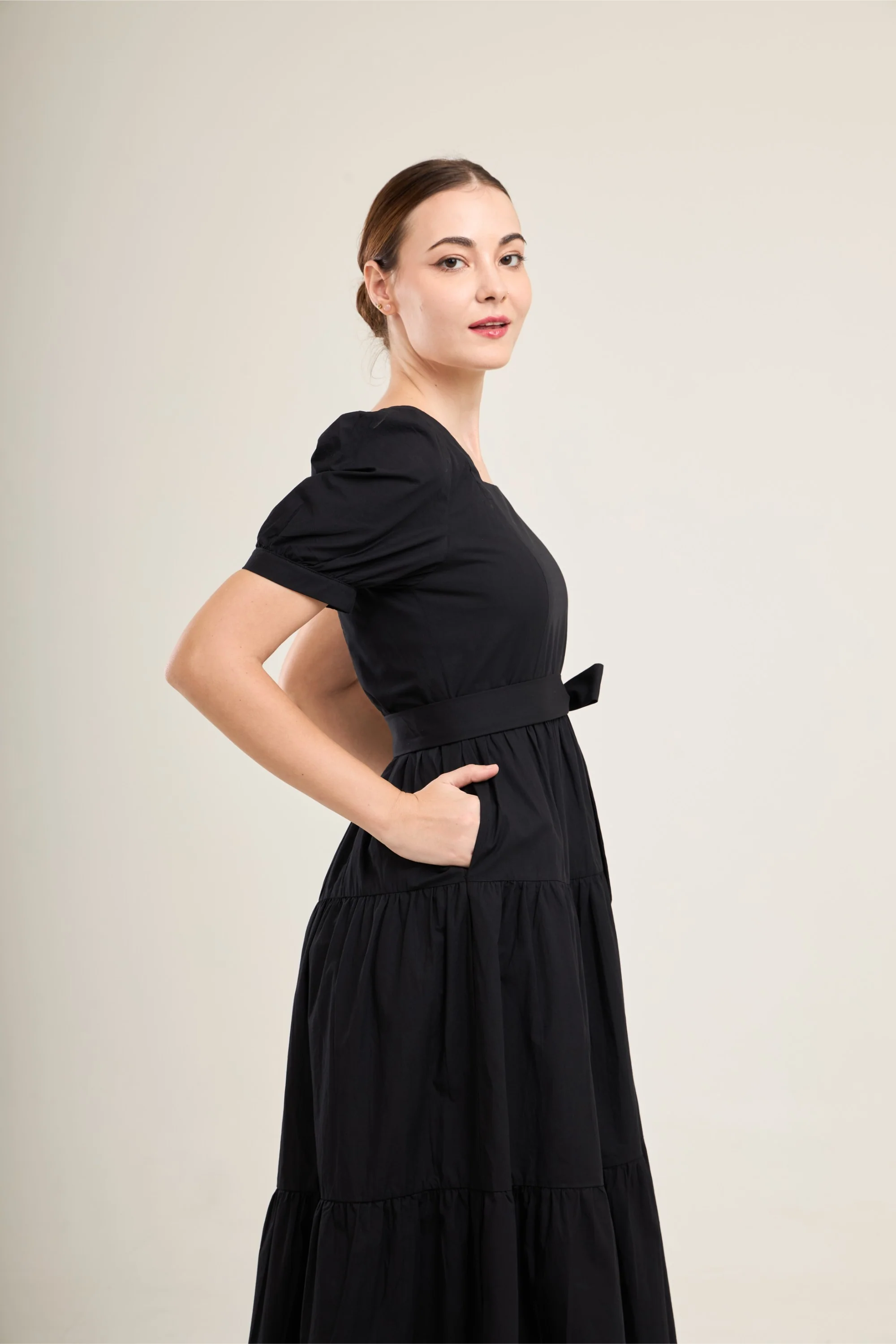 Versa Cotton Dress with Nursing Zippers in Black - Image 9